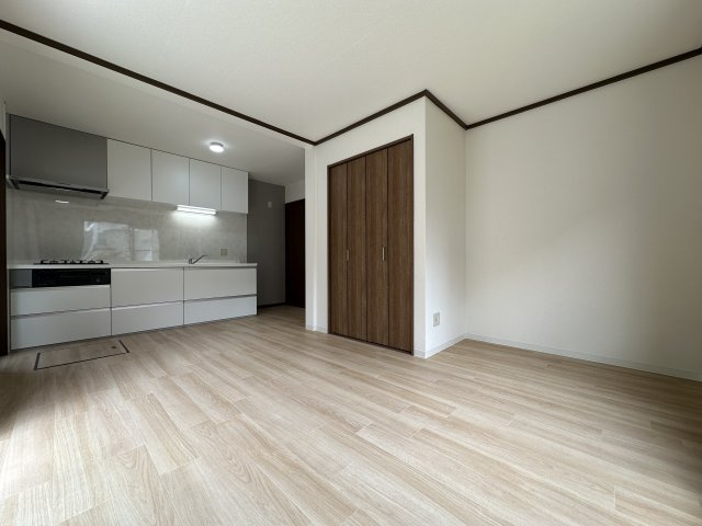 明石市朝霧南町４丁目戸建の居間・リビング
