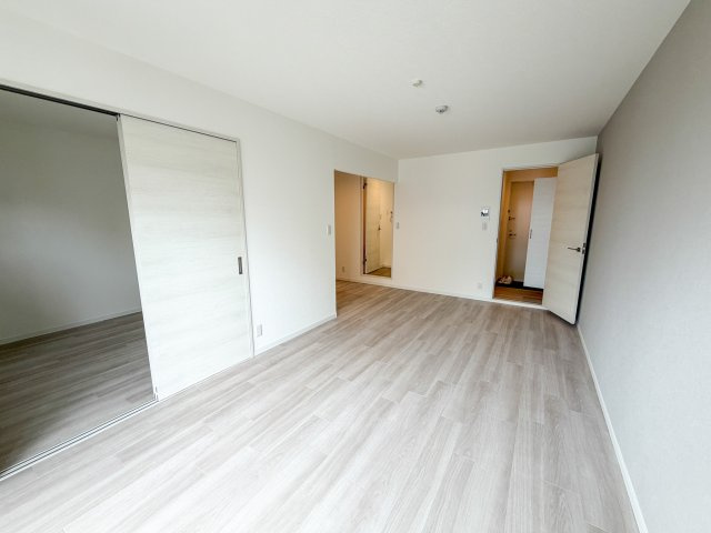 SOLASIA residence 九条の居間・リビング
