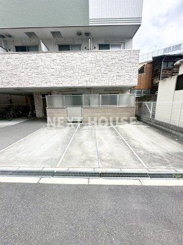 HRフロントリーガル平野の駐車場