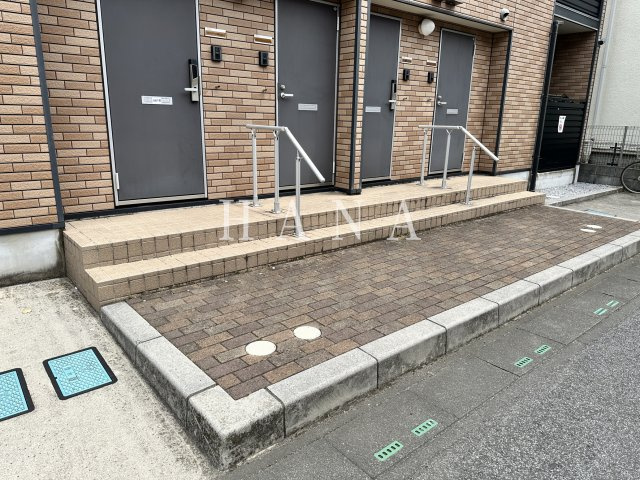 レオネクストリルハウスⅡのエントランス