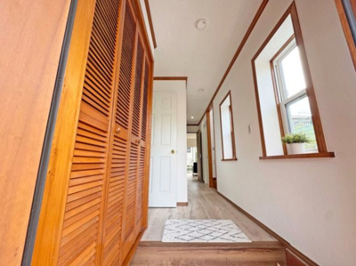 【玄関】 | 藤沢市遠藤 中古戸建 全1棟 | ※室内の家具や雑貨等はCG加工で販売対象には含まれません