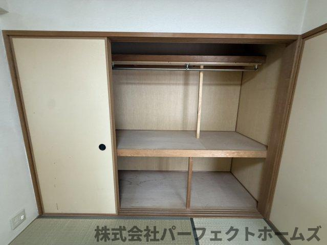 ロイヤルシャトー交野の収納|たっぷりとした収納スペースです