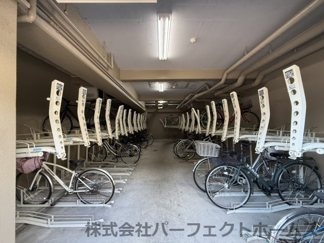 【駐輪場】の画像