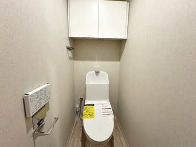 【トイレ】 | 照ヶ丘矢田グランドハイツ | 【トイレ新調】温水便座洗浄便座ですので、寒い日も温かい便座で安心して使用していただけますよ！