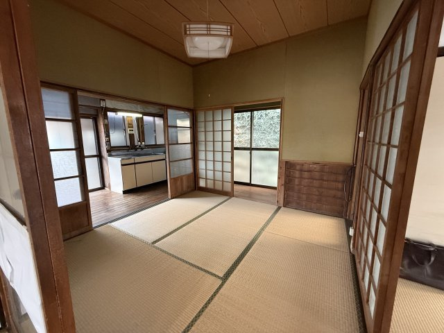 東山町平屋一戸建の和室