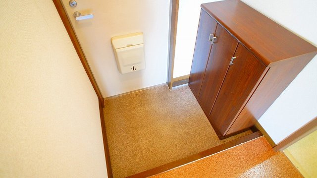 ヴェルメゾン小川の玄関
