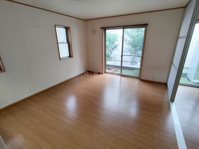【居間・リビング】の画像