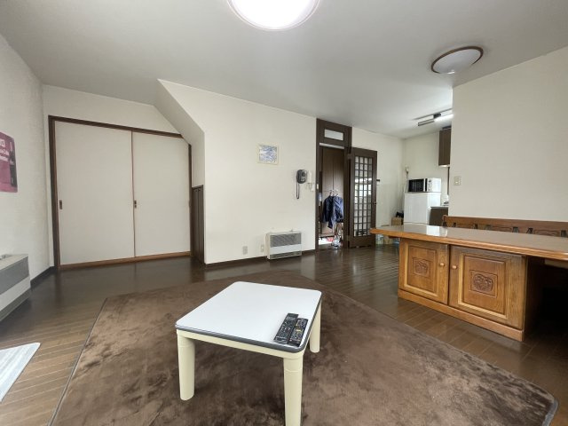 中古戸建・中古住宅　郡山市緑ケ丘東2丁目　緑ヶ丘第一小学校・緑ヶ丘中学校の居間・リビング