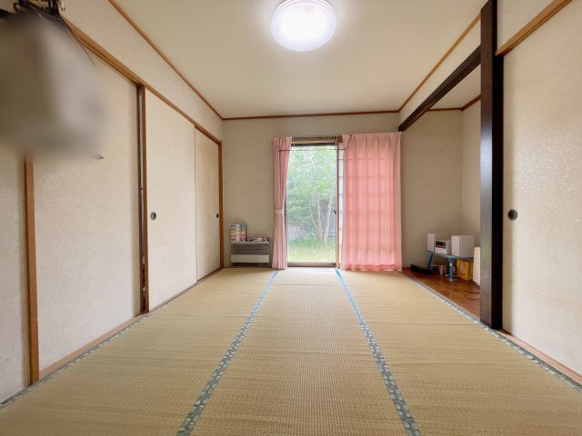 中古戸建・中古住宅　郡山市緑ケ丘東2丁目　緑ヶ丘第一小学校・緑ヶ丘中学校の和室|客間としても使える床の間付きの和室！