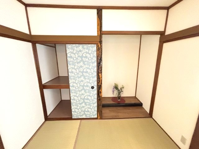 木戸町戸建の収納