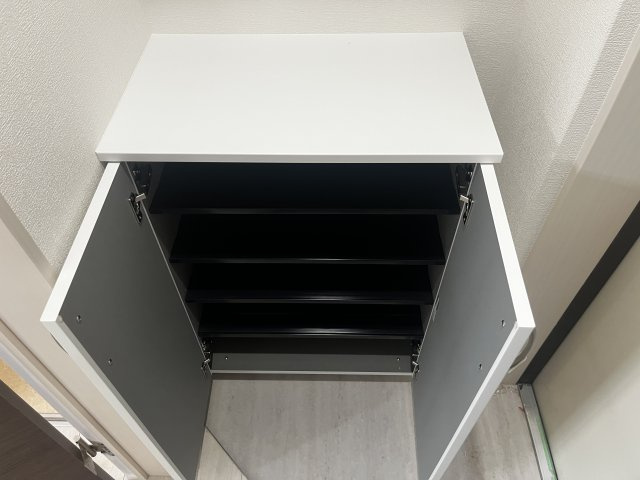 【設備】 | LUANA | 下駄箱