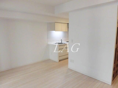 【居間・リビング】 | ポレスター千代田御茶ノ水 | 洋室のお部屋です。