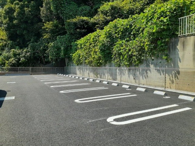 【駐車場】 | グランシャトー武蔵藤沢Ａ | カースペースがあります