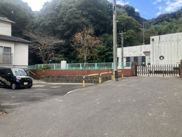 相浦町土地の前面道路含む現地写真