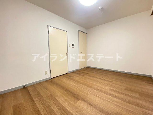 ロッキー三軒茶屋　ペット相談　ネット無料　南西向きの内装