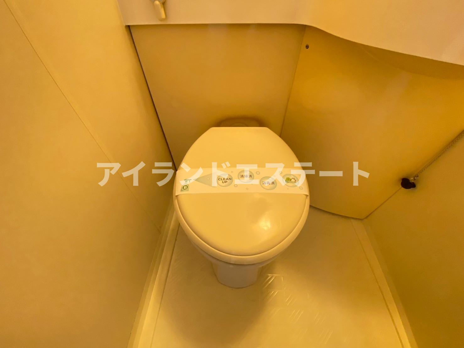 ロッキー三軒茶屋　ペット相談　ネット無料　南西向きのトイレ