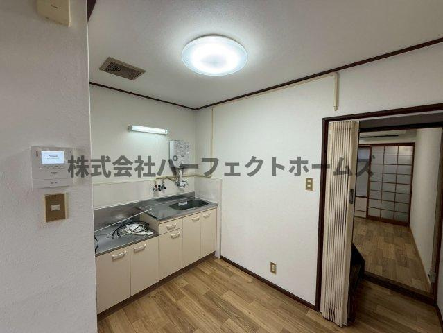 黒原城内テラスのキッチン|きれいなキッチンです