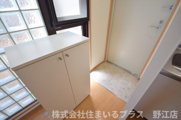 大橋マンション三番館の玄関