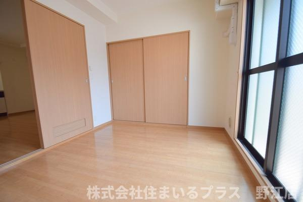 大橋マンション三番館の洋室