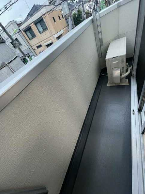 ウェール上馬　新築　3方角部屋　駒沢公園徒歩圏内のバルコニー