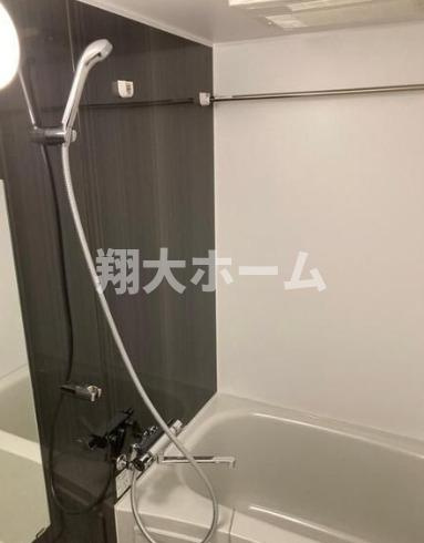 ＬＥＸＥ　綾瀬の浴室