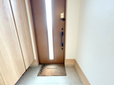 【玄関】 | 枚方市楠葉面取町2丁目 戸建 | シューズBOX完備ですので、収納も楽になります！
