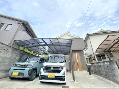 【外観】 | 枚方市楠葉面取町2丁目 戸建 | ２台駐車可能です！（車種による）