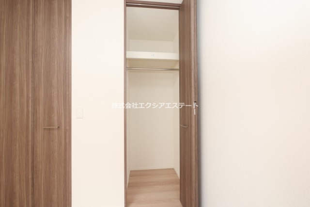 ルシェーナ西田辺の収納