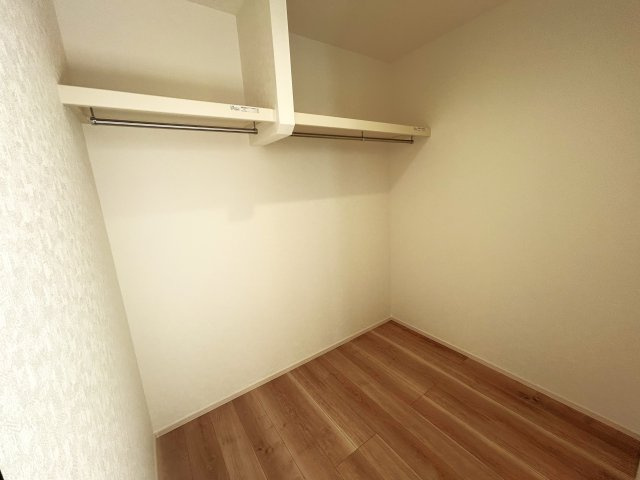 豊橋市池見町の新築一戸建の収納|大きな荷物も収納可能なウォークインクローゼット付き♪季節ごとの入れ替え不要な嬉しい設備になっています！