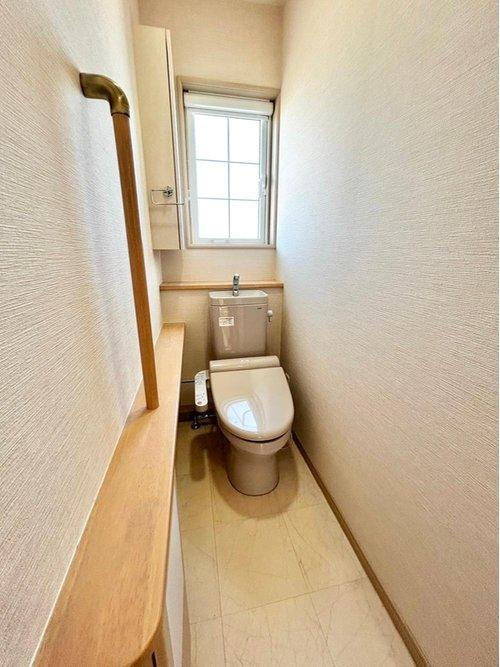 豊橋市大岩町　一戸建てのトイレ|欠かせない2階トイレは、夜の急なお手洗いにも慌てる事なく快適に♪