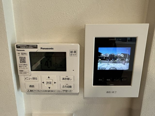 豊橋市牟呂町字大塚　3号棟の設備|TVモニター付きインターフォンあり！来訪者の顔をモニターで確認できるので、防犯性が高く安心して対応できます！												
