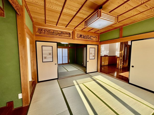 豊橋市王ヶ崎町字宮脇の和室|一階に和室が2部屋あるため、家族のくつろぎ空間とプライベート空間をしっかり分けて使えます！