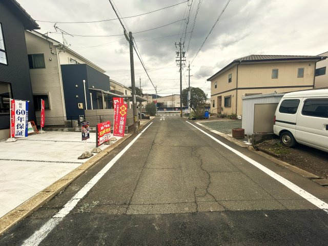 豊橋市牛川通　1号棟の前面道路含む現地写真|詳細はお気軽にお問合せください！
レスト不動産　TEL0532‐55‐1555