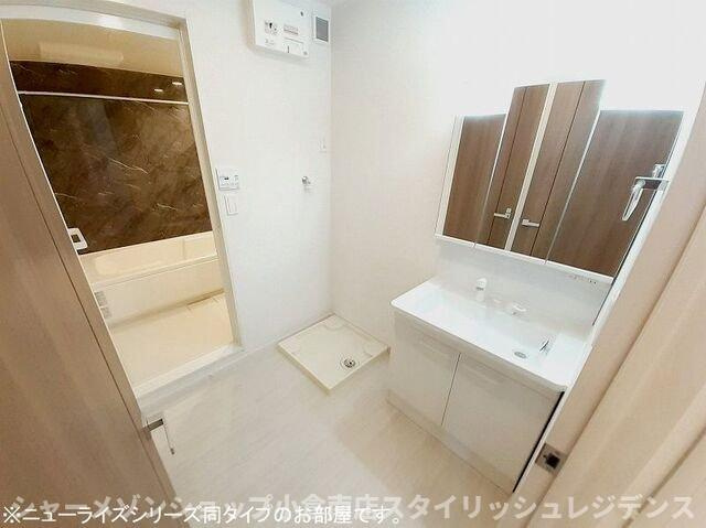 ソレイユ元町Ⅳの洗面所|脱衣スペースもあります