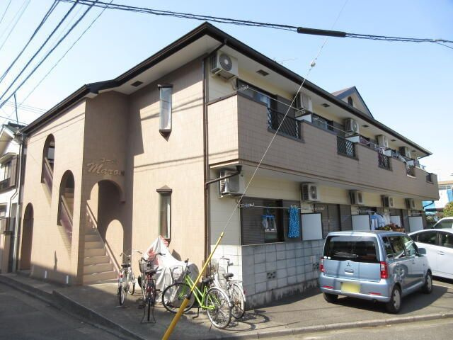コーポマロンの外観
