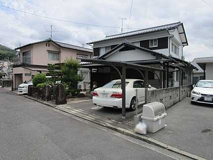 東区中山新町1丁目の駐車場