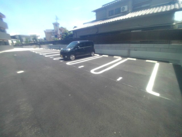 和庵（なごみ）の駐車場