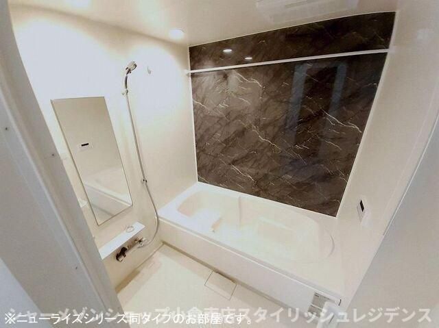 ソレイユ元町Ⅳの浴室|ゆったり過ごせるお風呂です