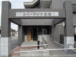 リバーサイド衣浦のエントランス