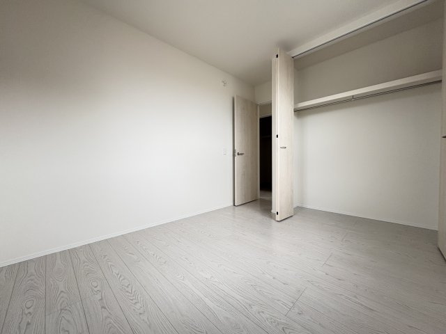 Adoble+小倉南区朽網東2丁目2期　の洋室|落ち着いた色調の洋室です
