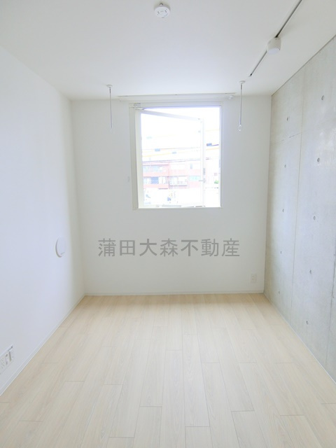 FRC梅屋敷の居間・リビング|洋室6.5帖