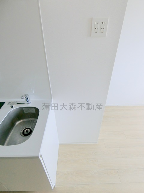 FRC梅屋敷のキッチン|冷蔵庫置き場