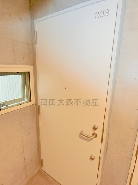 FRC梅屋敷の玄関