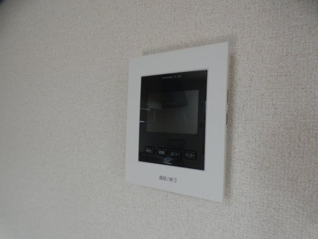 清水崎ハウス A棟のセキュリティ|モニター付きインターホン