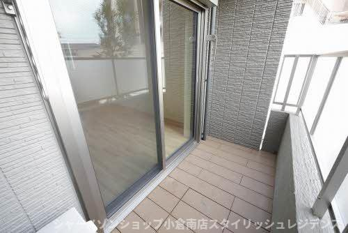 ガーデンＲＥＩ足立山麓のバルコニー