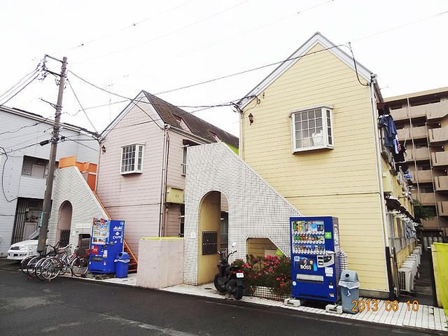 相模原市緑区西橋本１丁目のアパートの外観