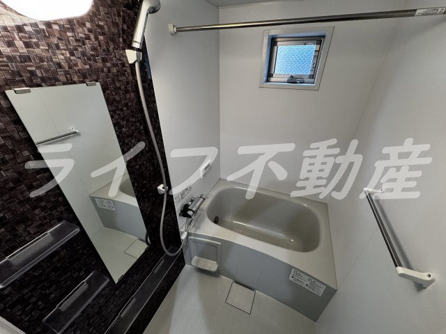 クリエオーレ玉串元町の浴室|コンパクトで使いやすいお風呂です