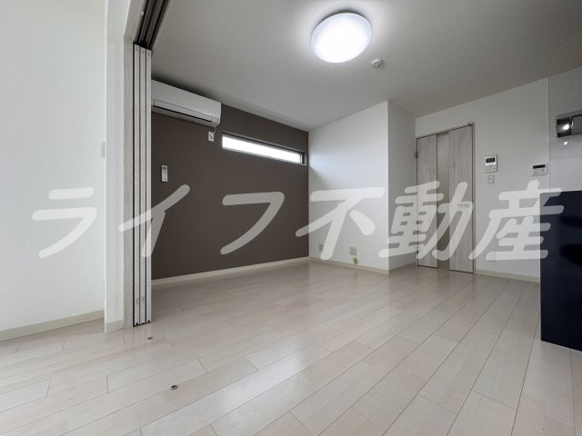 クリエオーレ玉串元町の洋室|コンパクトで使いやすい洋室です