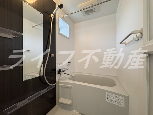 クリエオーレ玉串元町の浴室|きれいなお風呂です