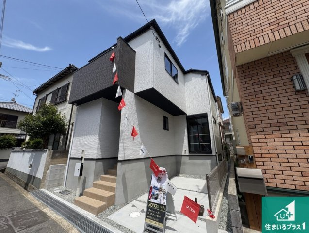 箕面市新稲　第1期　新築一戸建ての外観|お客様に長く安心して住んでいだだける事にこだわった家づくり！住んでからのアフターサービスにもしっかりと取り組んでいます！